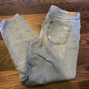 AE Mom jeans